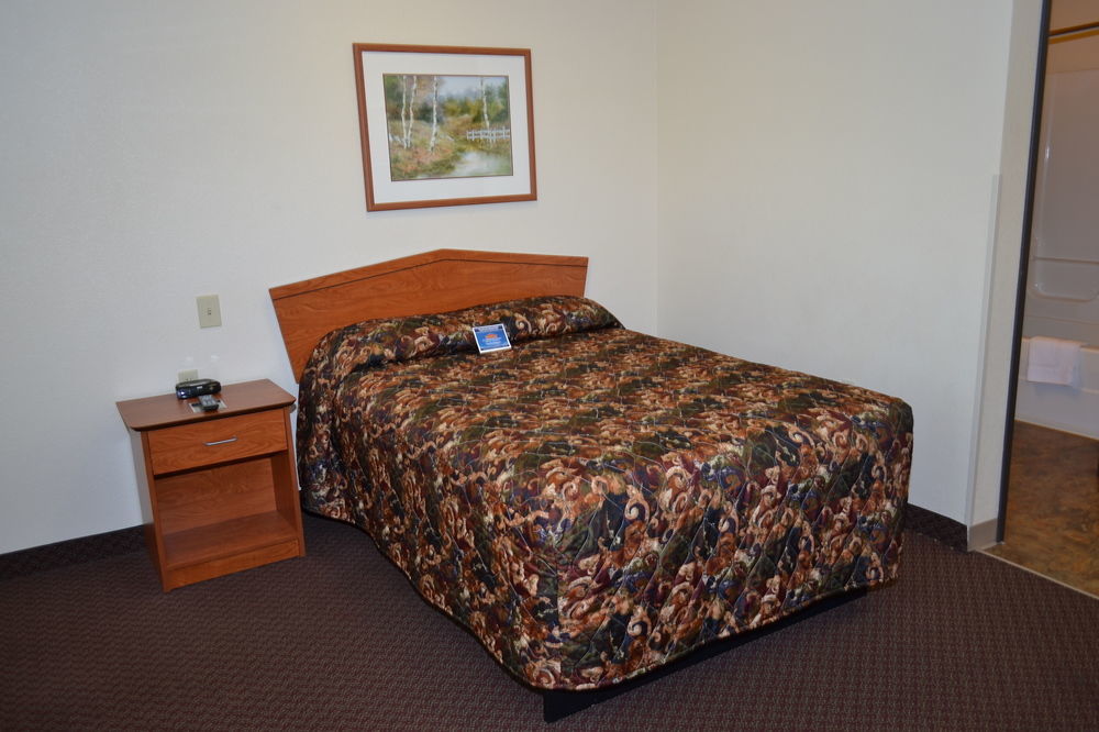 Woodspring Suites Мидленд Экстерьер фото