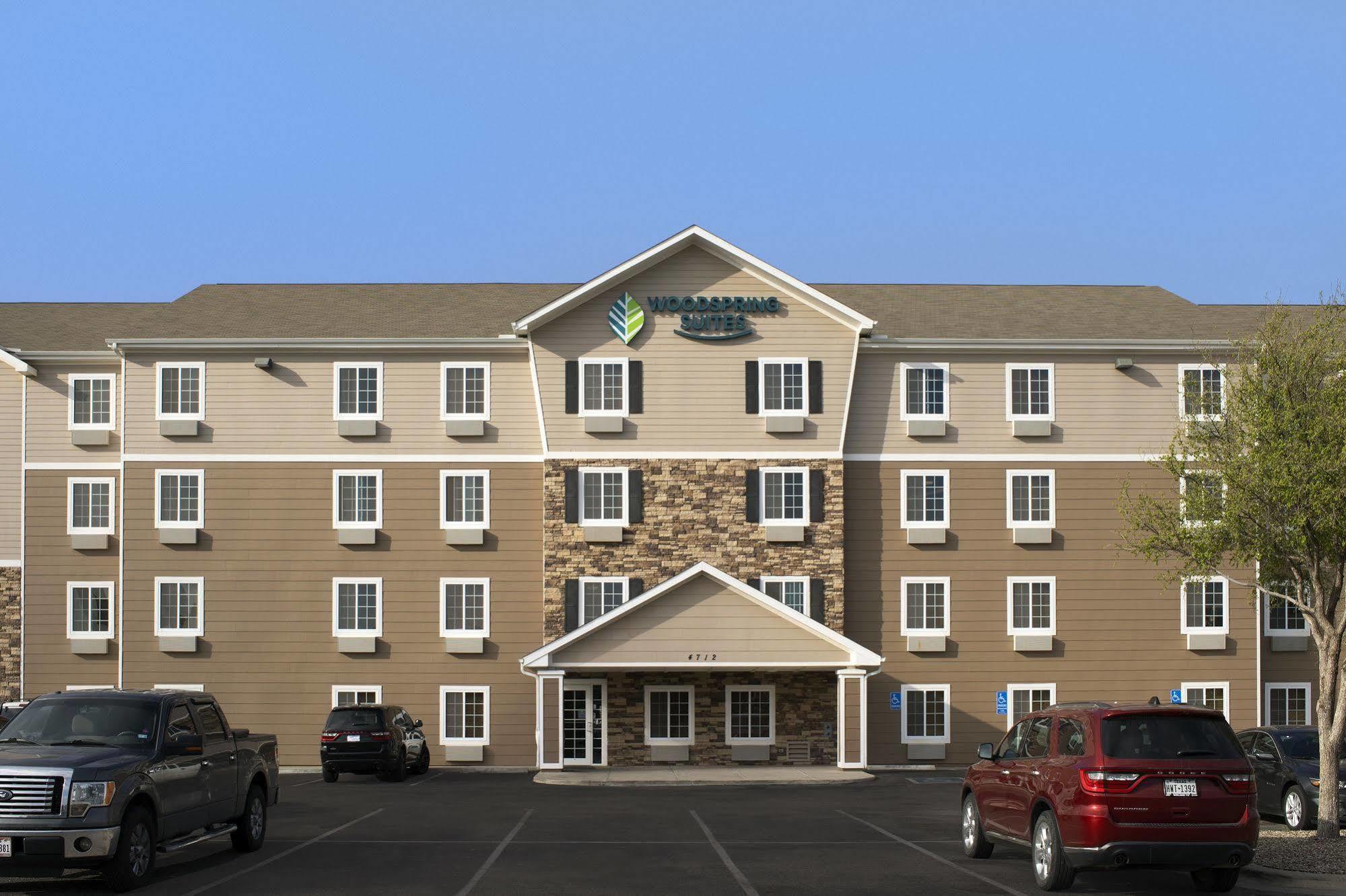 Woodspring Suites Мидленд Экстерьер фото